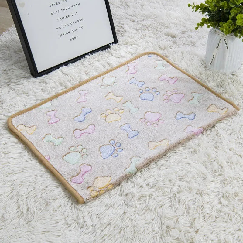 Cross-border pet blanket mat cat and dog flannel blanket autumn and winter warm blanket pet sleeping mat wholesale Kasa & Pet
