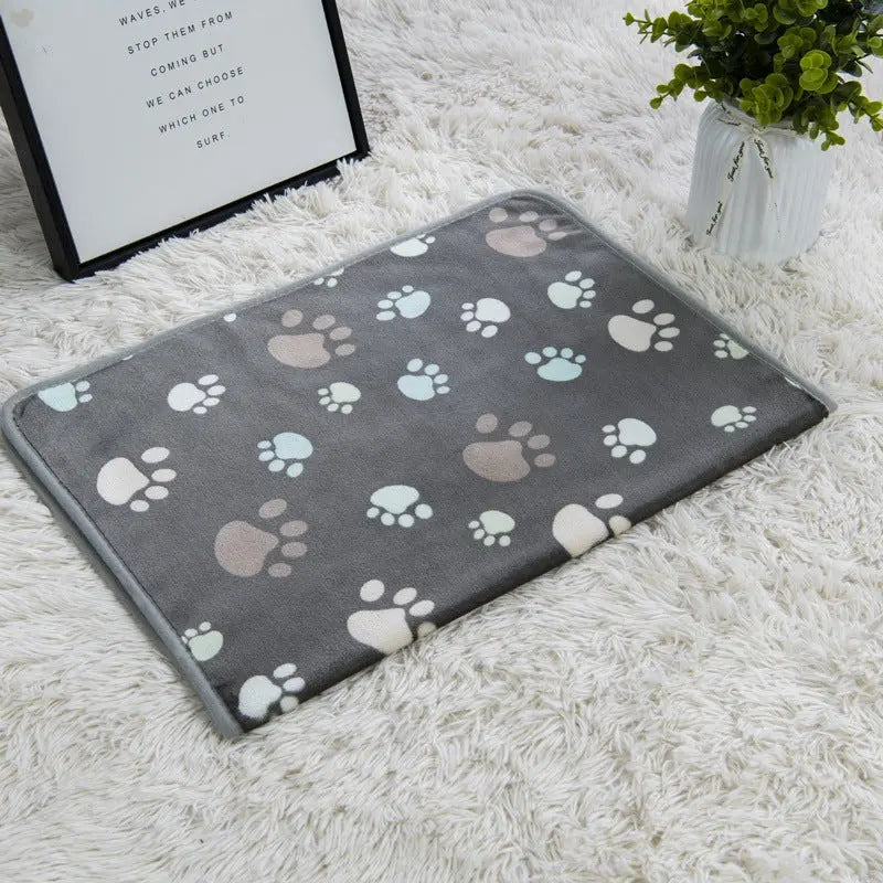 Cross-border pet blanket mat cat and dog flannel blanket autumn and winter warm blanket pet sleeping mat wholesale Kasa & Pet