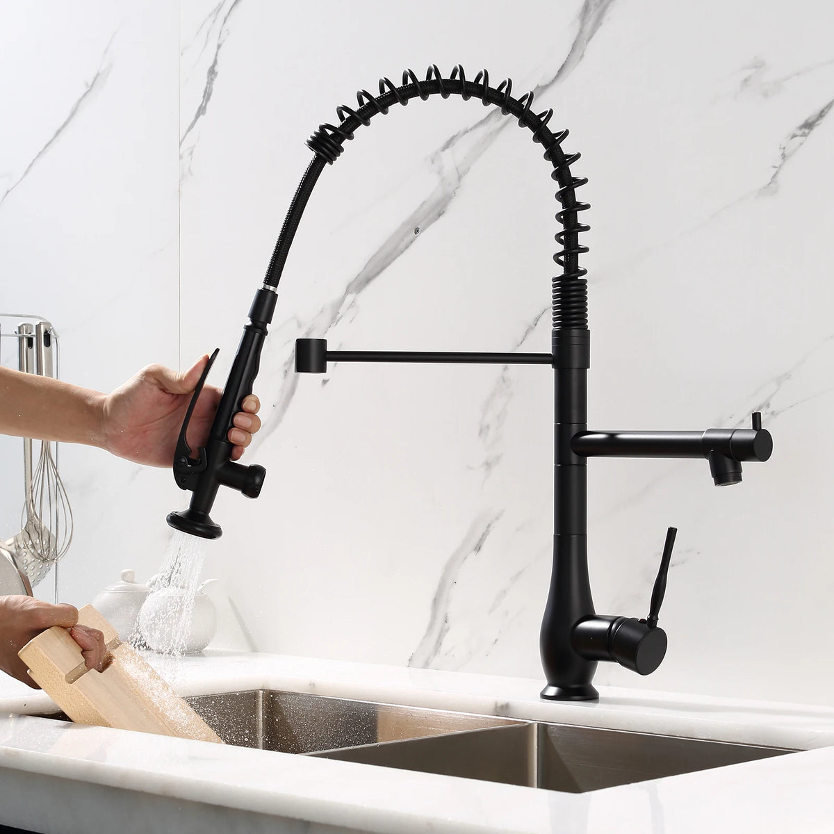 Hot Sale Contemporary Kitchen High Quality Commercial  Brass Ceramic Faucet  with Single Handle