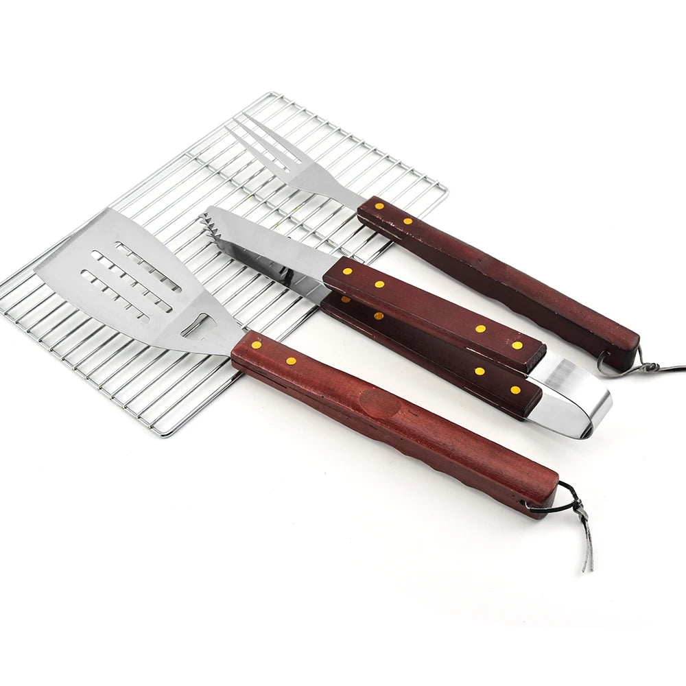 Factory Tik Tok Hot Selling Camping Outdoor Portable 6PCS Wooden Handle BBQ Grill Tools Set With Oxford Bag
