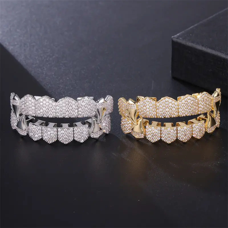 Halloween Vampire Braces Copper Inlaid with Zirconium Real Gold Electroplating Nightclub Exaggerated Big Gold Teeth Personalized Full Diamond Hip-Hop Braces