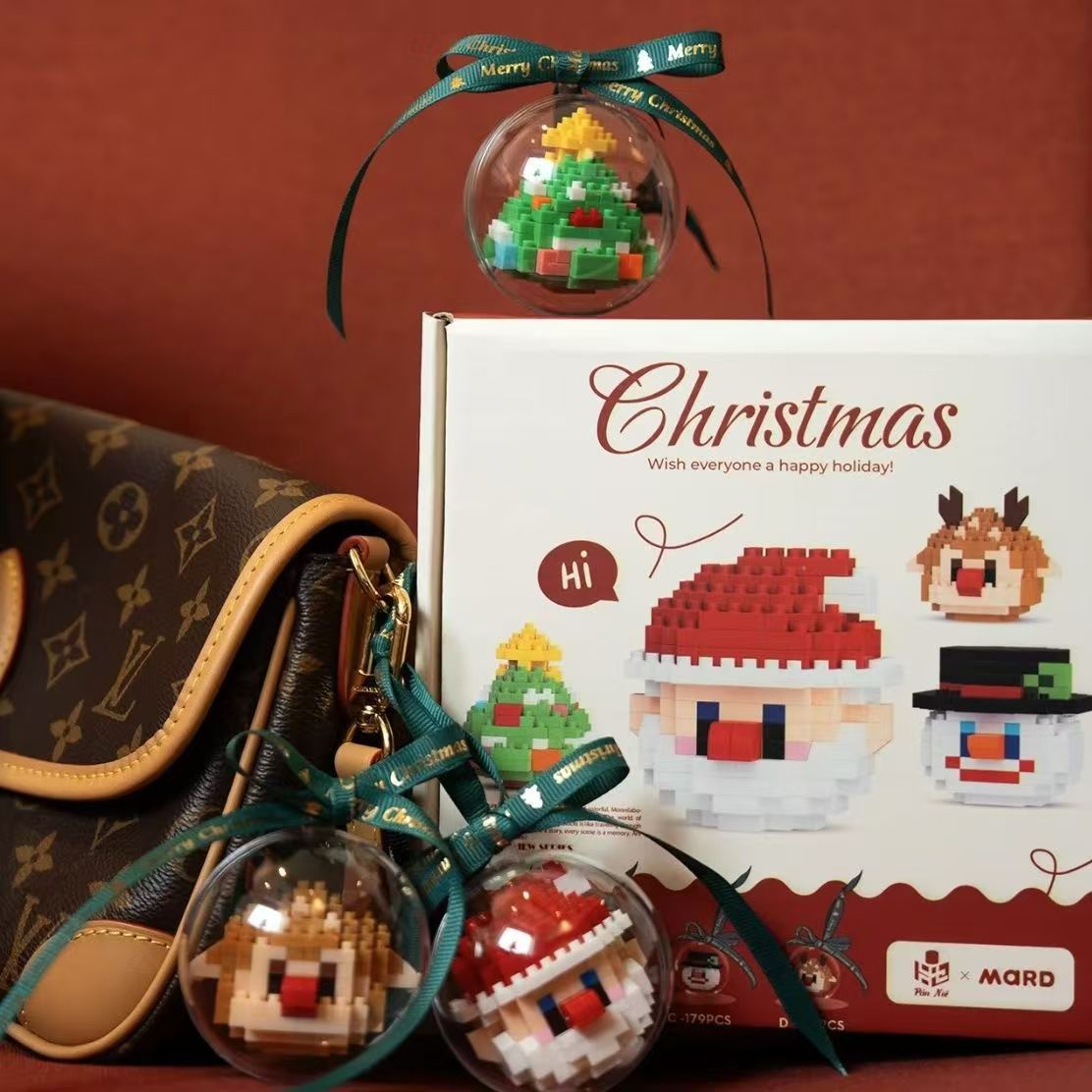What is the cross-border Christmas building block ball micro-particle assembly puzzle snowman Christmas tree ornaments boys and girls gifts