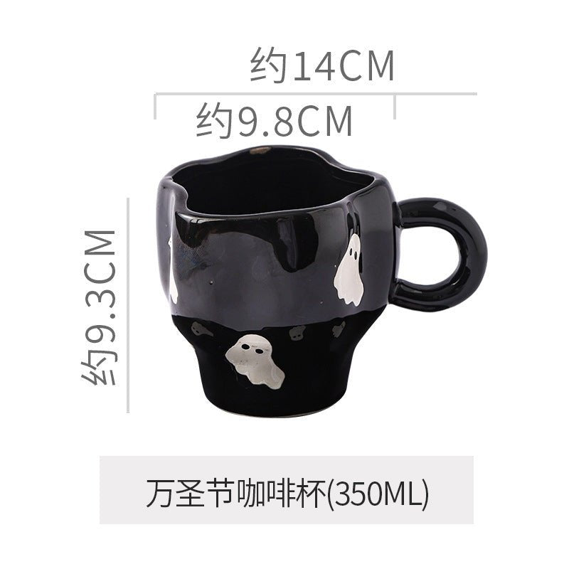 Creative Halloween-Themed Ceramic Cup and Saucer, Irregular Personalized Coffee Cup and Saucer with Pumpkin and Bat Patterns