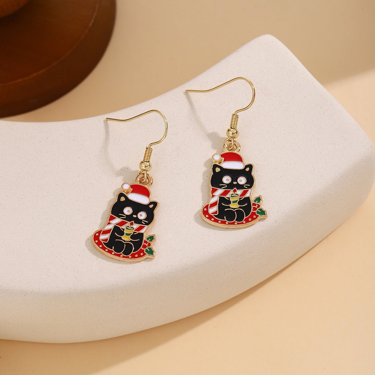 Cross-border personality Christmas series elk gingerbread earrings European and American cartoon oil Santa Claus earrings