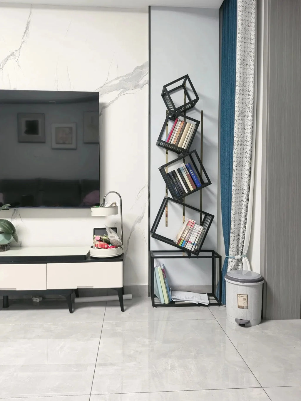 Decoração moderna para sala de estar, prateleira de arte em ferro, escritório, estudo, estante, armazenamento multicamadas para organizar livros e decorações