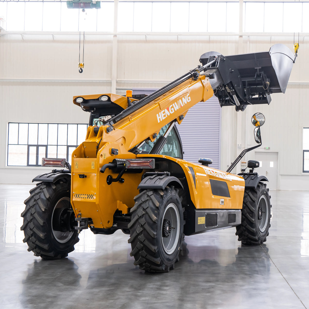 Empilhadeira Hidráulica Telescópica 7m de Elevação a Diesel 4x4 para Terrenos Acidentados - Máquina de Construção