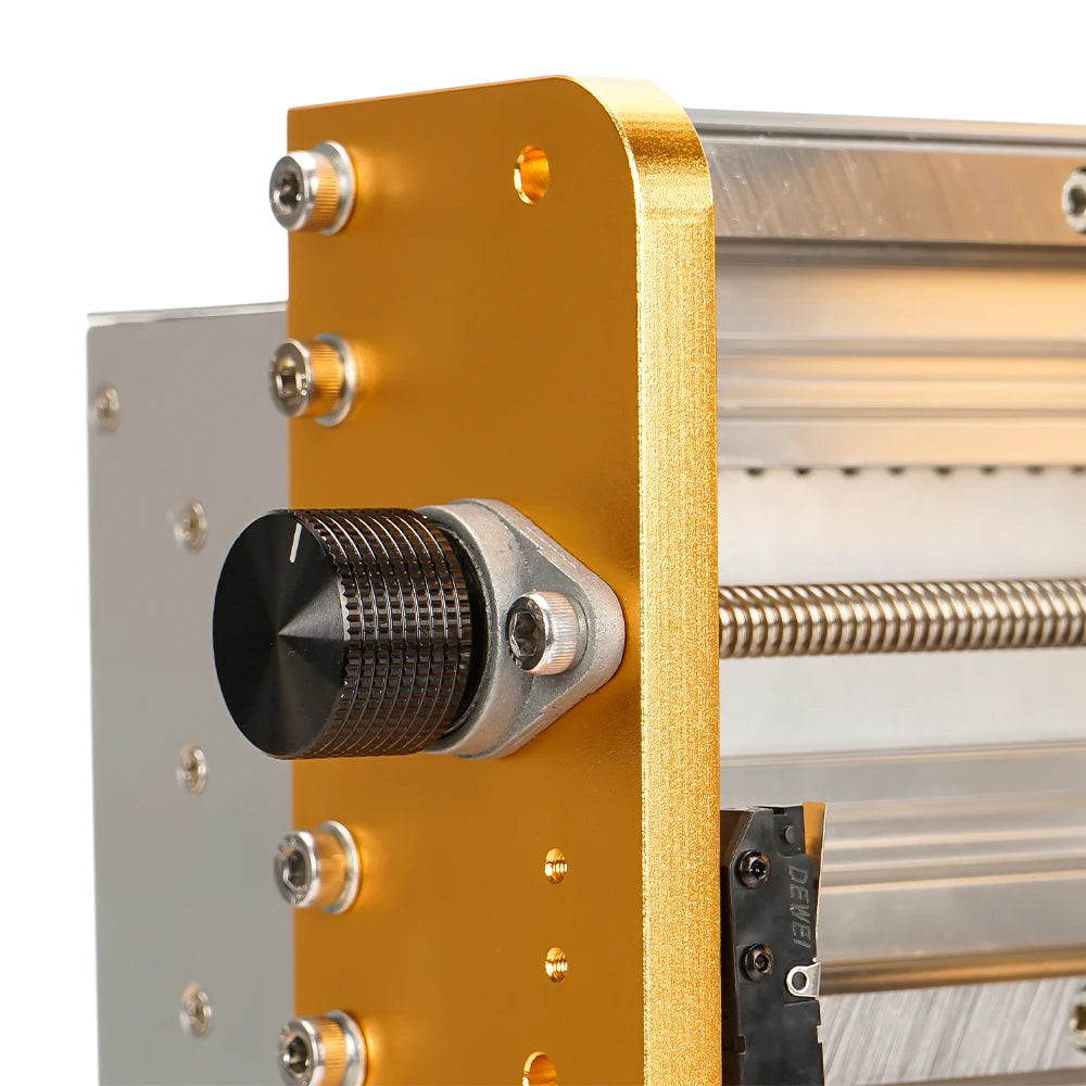 Máquina de fresagem CNC3018PRO, roteador CNC e máquina de gravação com kit de interruptor de limite para uso offline em trabalhos de marcenaria.