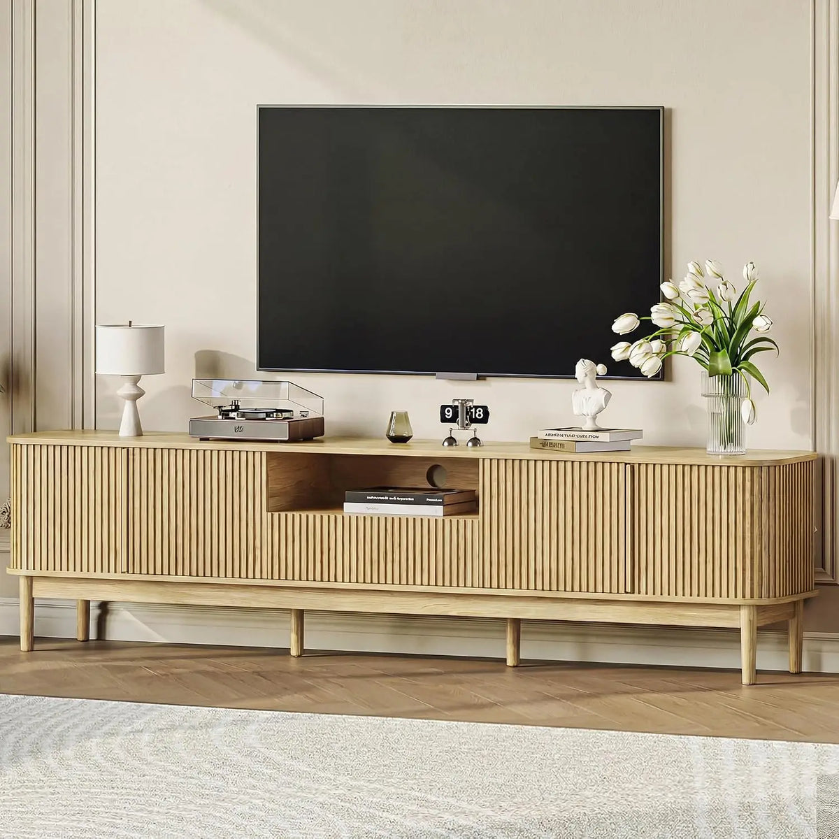Suporte de TV com design canelado de 86,6'' para TVs de 75/80/85 polegadas, console de TV em nogueira, sob medida