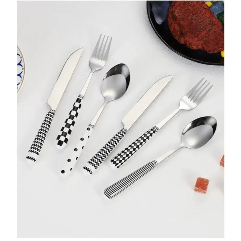 Conjunto de Talheres Retrô Coreano de Aço Inoxidável com Pontos, 4 Peças, Garfo de Bife e Colher de Manteiga, Conjunto de Talheres Domésticos para Jantar