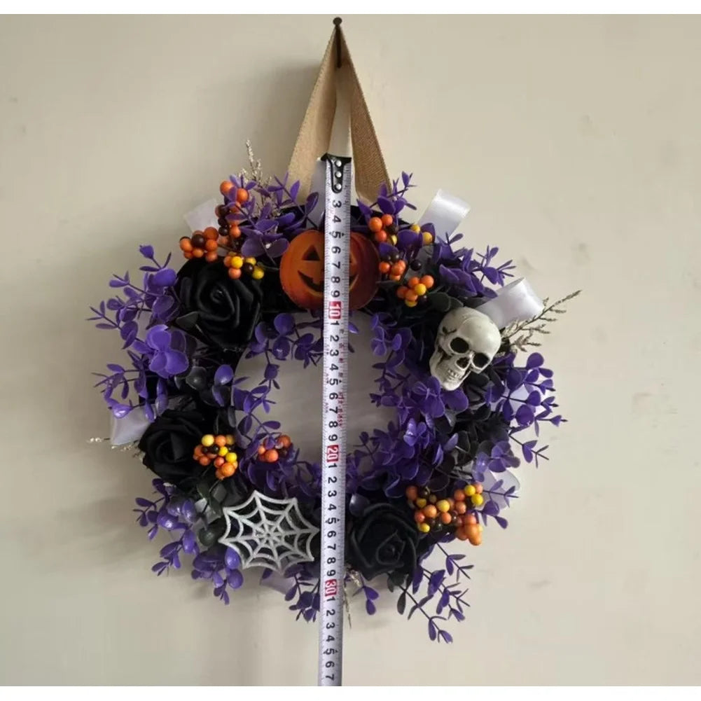 Guirlanda de Flores Artificiais Preta e Roxa para Decoração de Parede e Casa em Festas Temáticas de Halloween, Acessório de Feriado para Pendurar na Porta de Entrada, Interior e Exterior