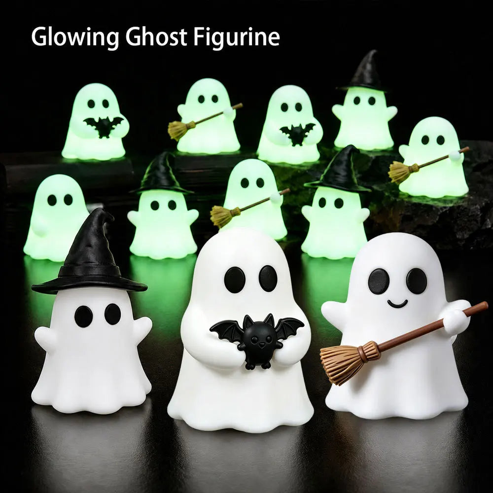 Cenário de decoração de mesa com tema de Halloween - pequenos fantasmas fofos, itens decorativos, mini micro-paisagem brilhante.