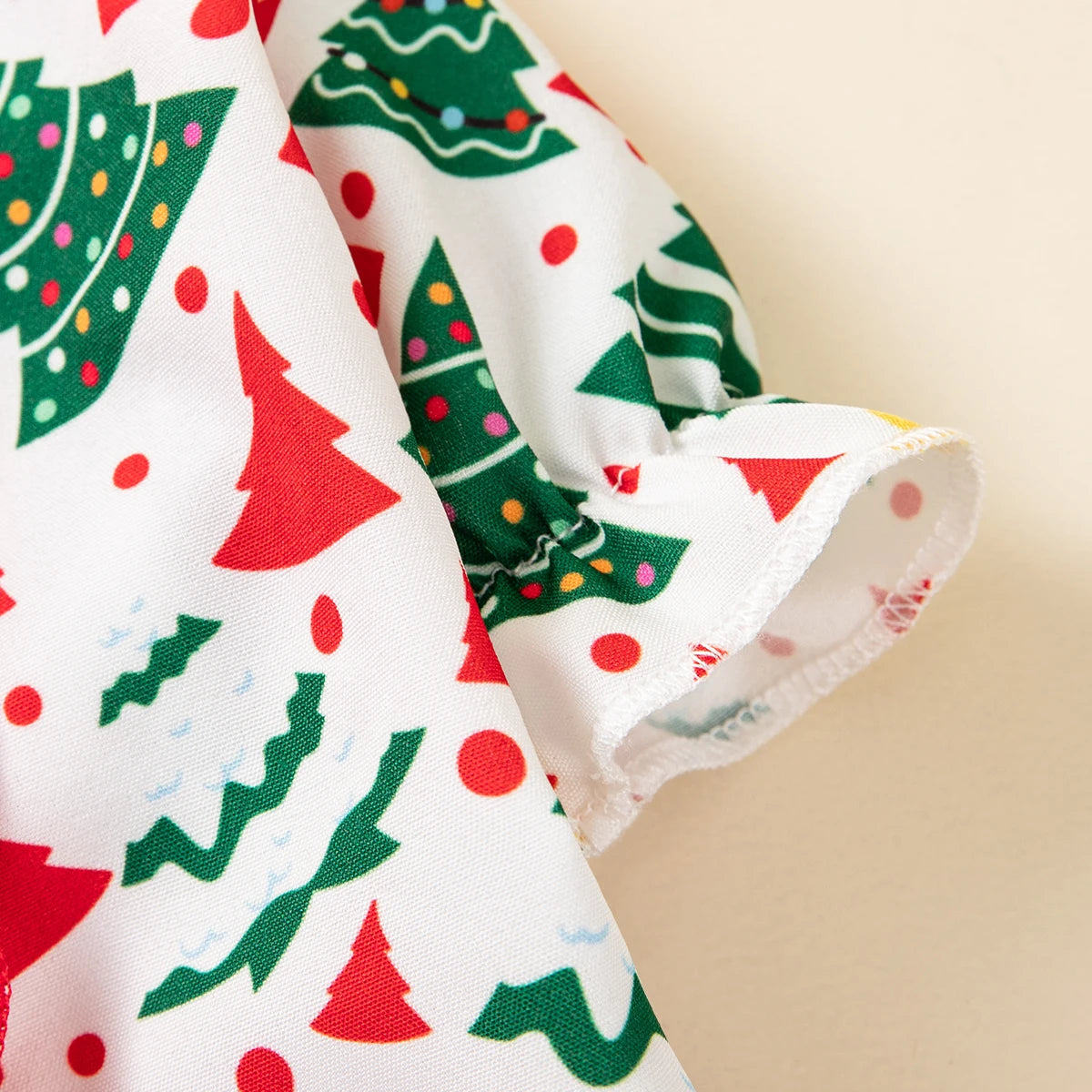 Vestido de Natal para Pets com Estampa de Árvore de Natal, Saia com Babados, Roupa de Festa para Cães e Gatos de Pequeno e Médio Porte, Fantasia Fofa para Pets