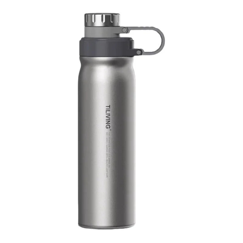 Copo Térmico de Titânio Puro de 850ml com Compartimento para Chá, Garrafa Térmica de Dupla Camada, Grande Capacidade, Garrafa de Água para Esportes