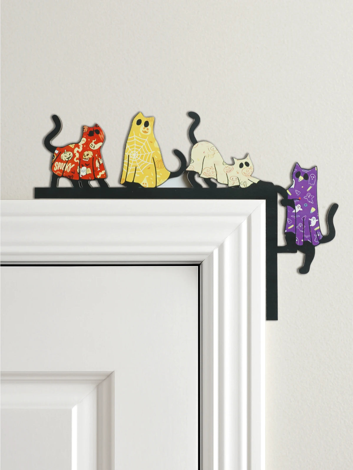 Decoração de topper de porta de gato de Halloween, design de gato colorido e traje, ornamento de moldura de porta de madeira para casa, festa assustadora e casa assombrada - Kasa & Pet