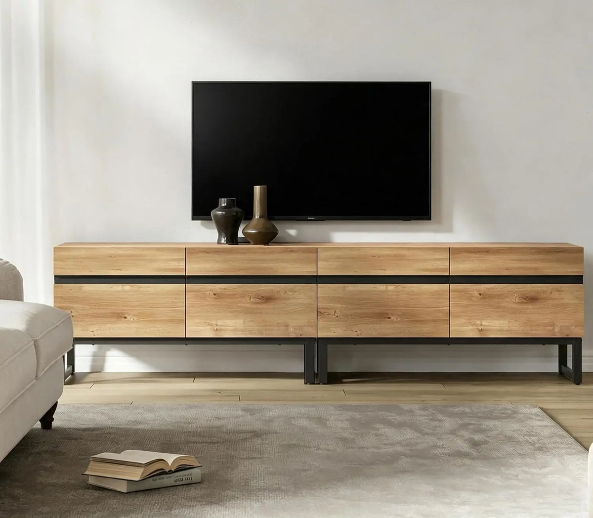 Suporte de TV Moderno para TVs de 50-75 Polegadas, Centro de Entretenimento em Madeira com Armários de Armazenamento de Base Metálica, Console de TV Multimídia, Personalizável