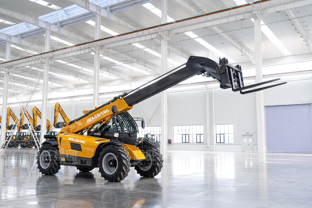 Empilhadeira Hidráulica Telescópica 7m de Elevação a Diesel 4x4 para Terrenos Acidentados - Máquina de Construção
