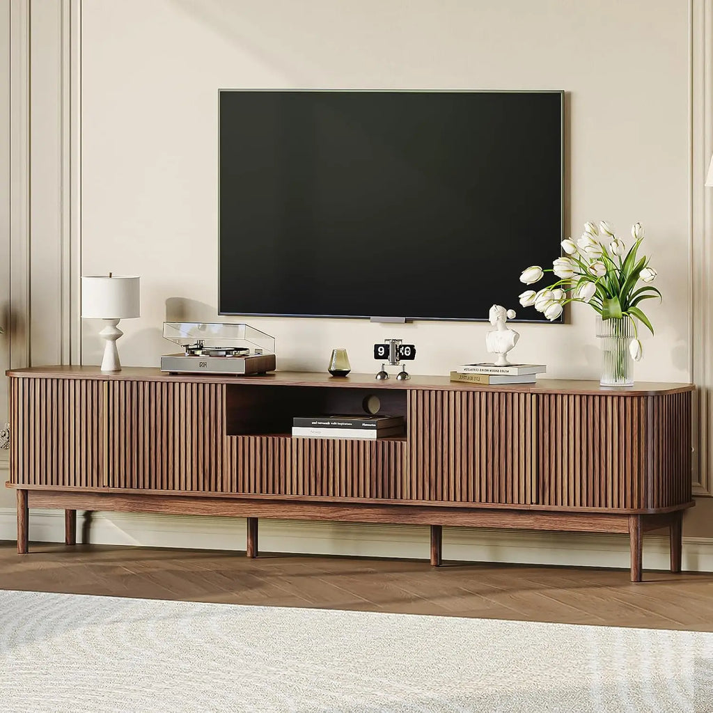Suporte de TV com design canelado de 86,6'' para TVs de 75/80/85 polegadas, console de TV em nogueira, sob medida