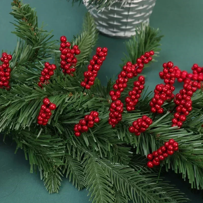 Galhos de Frutas Vermelhas Artificiais para Natal, Buquê de Flores de Azevinho Falso para Decoração de Árvore de Natal e Festa de Ano Novo