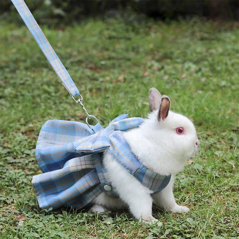 Coelho jk vestidos e trela conjuntos de malha xadrez pet colete arnês para gatos coelho verão pequenos animais roupas coelhos acessórios