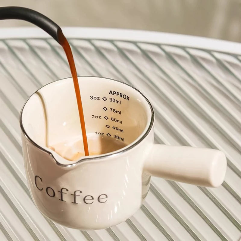 Copo de medição de café cerâmico com caneca de extração de café expresso graduada com alça agitador de latte cozinha copos de medição graduados