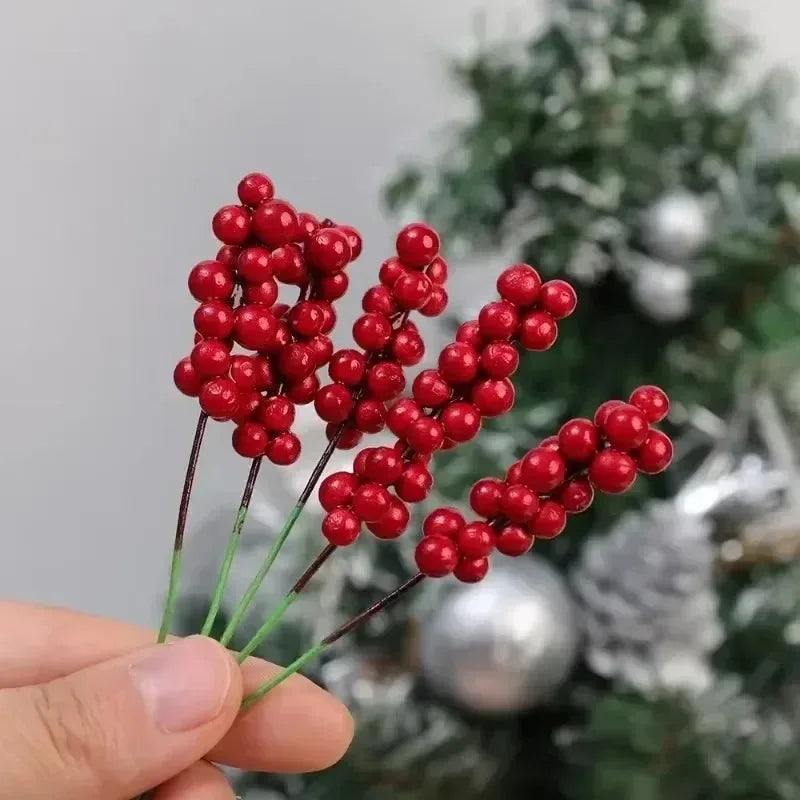 Galhos de Frutas Vermelhas Artificiais para Natal, Buquê de Flores de Azevinho Falso para Decoração de Árvore de Natal e Festa de Ano Novo