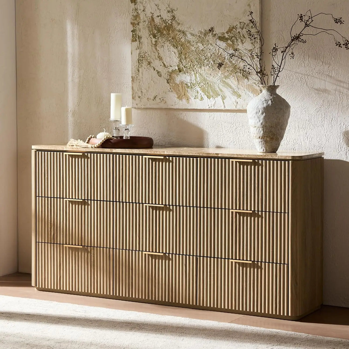 Cômoda com 9 Gavetas para Quarto, 63 Polegadas de Largura, Cômoda Moderna com Topo de Mármore Falso, Design com Cantos Arredondados, Personalizada
