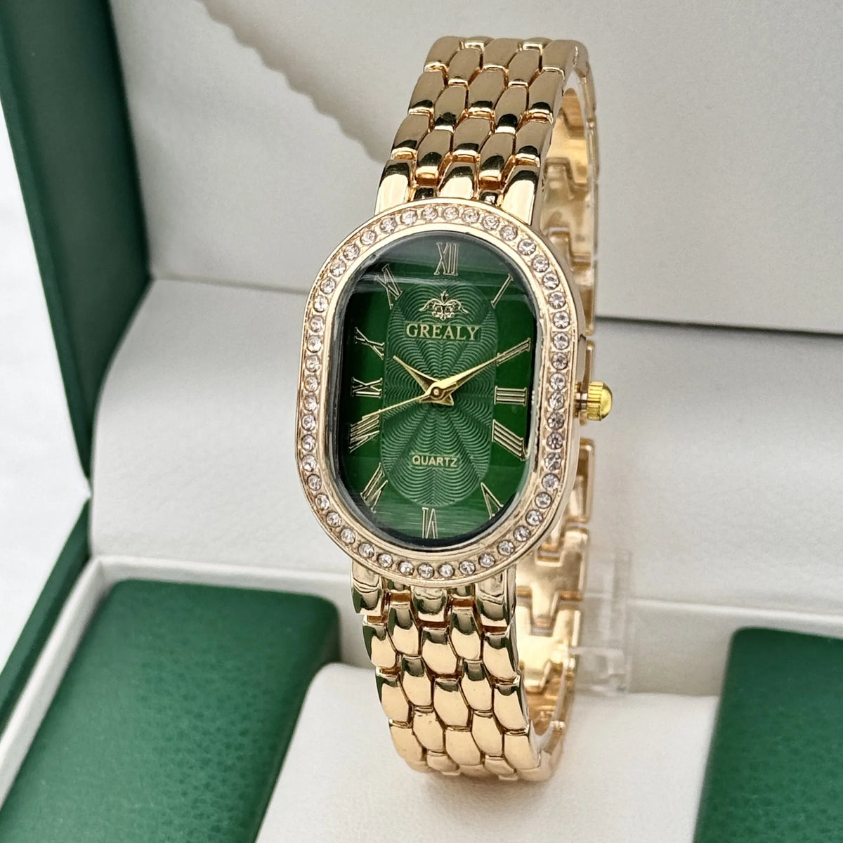 Ladies' Watches Fashionable Luxury Wrist Watch Diamond Encrusted Oval Roman Numeral Dial Quartz Watch Women's Clock