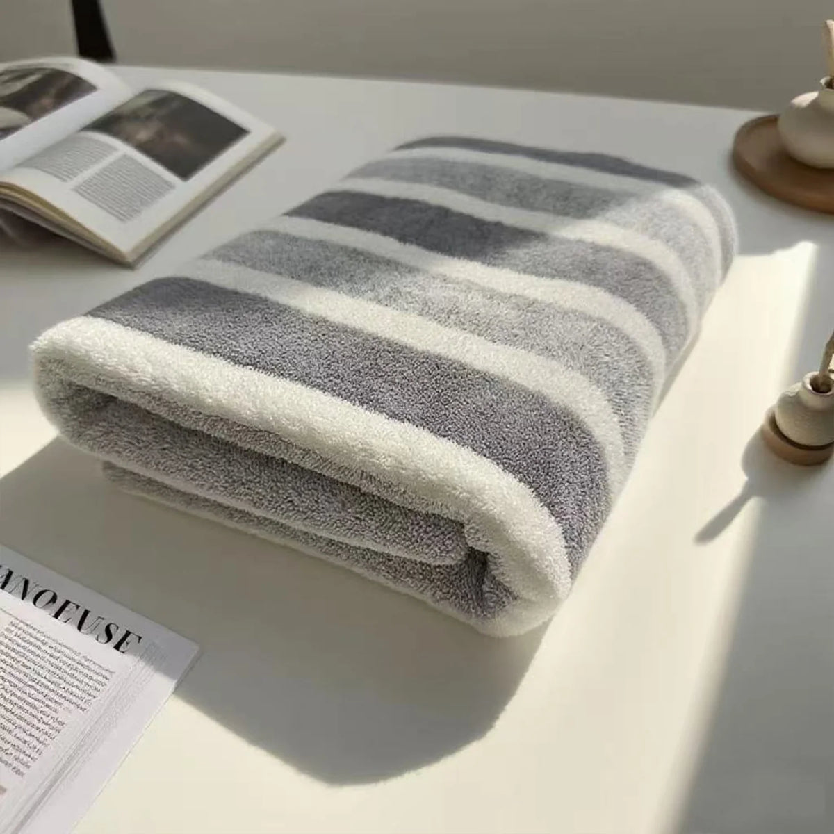 Conjunto de Toalha de Banho 70*140cm e Toalha de Rosto/Mãos 35*75cm, Alta Absorção, Secagem Rápida, Sem Pelos, Durável para Família, Praia e Banheiro