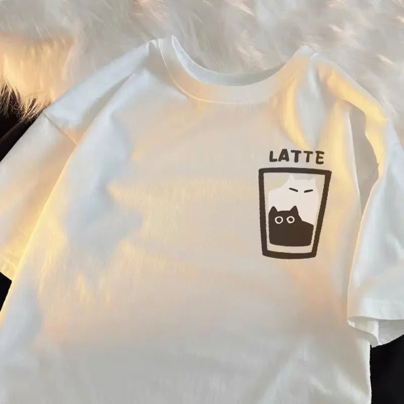 Camisola de manga curta com estampado de gato estilo cartoon, estilo fresco, estilo retro americano, pulôver versátil, suave, criativo e moderno.