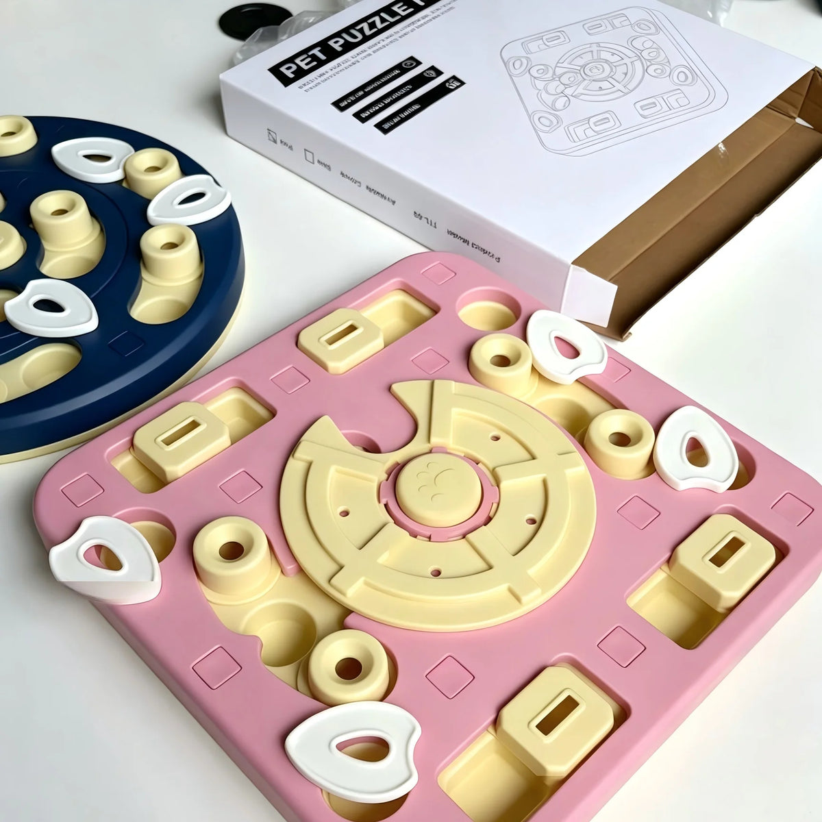 Brinquedo Labirinto Deslizante Multicamadas para Pets: Comedouro Lento, Tabuleiro de Busca de Alimentos, Anti-Engasgo