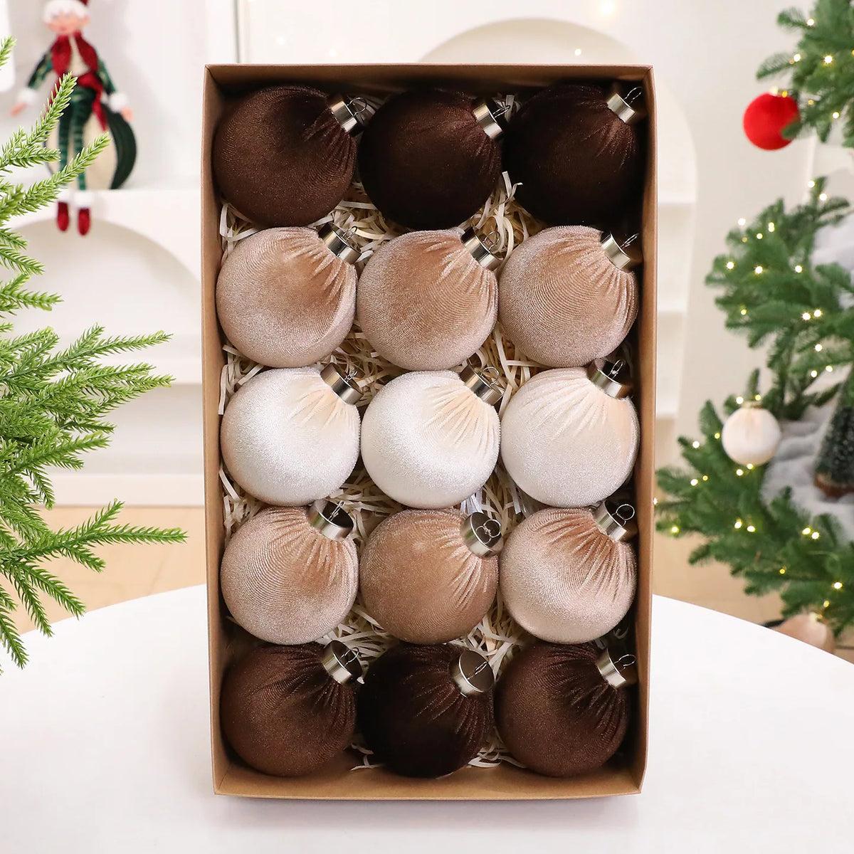 Bolas de Natal de Veludo 8cm 15PCS Enfeites de Natal com Tecido Flocado para Decoração de Árvore de Natal e Festas em Casa