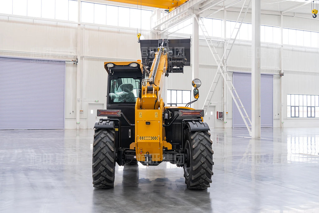 Empilhadeira Hidráulica Telescópica 7m de Elevação a Diesel 4x4 para Terrenos Acidentados - Máquina de Construção