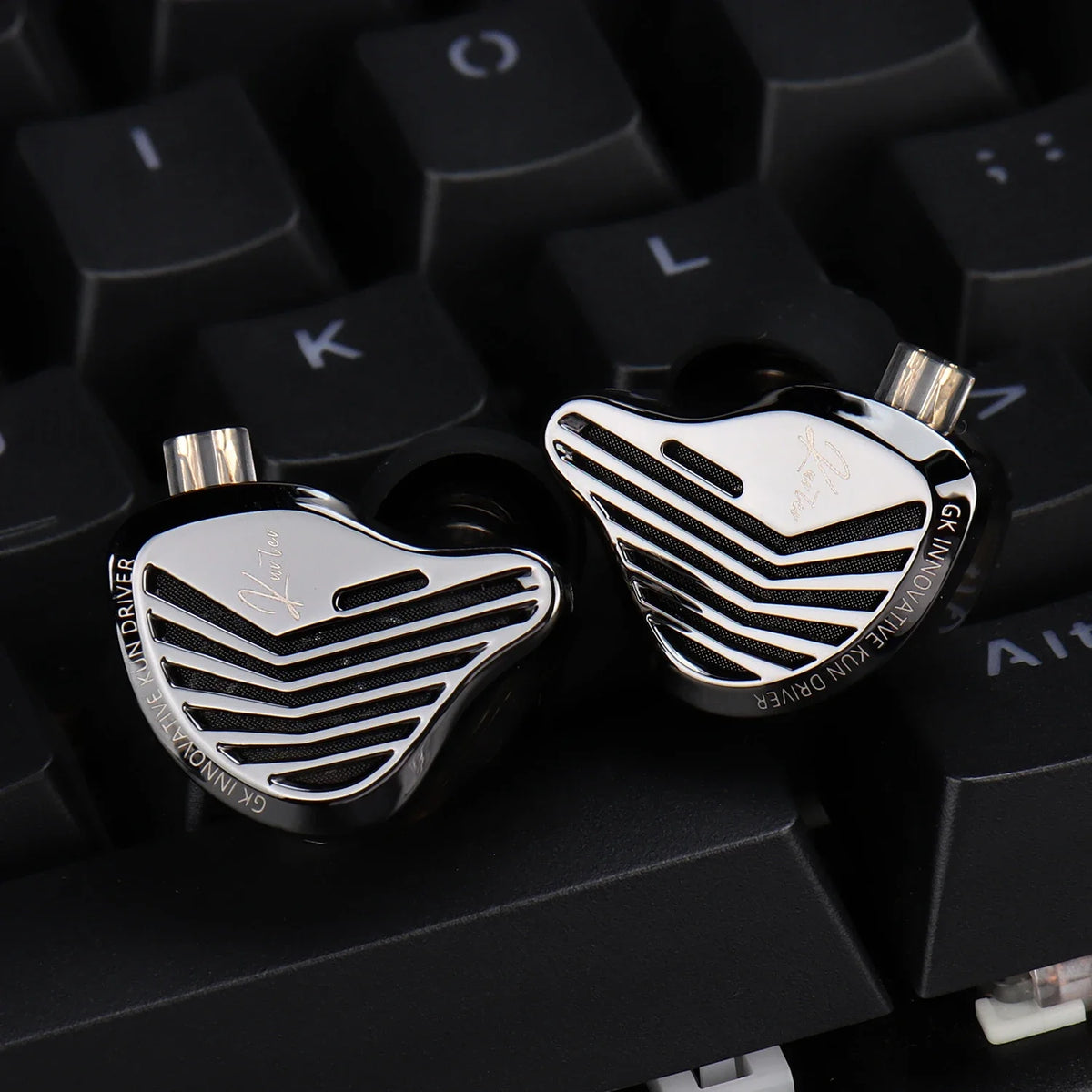 Kz Gk Kunten 1DD Dynamic Drive Earphone Hifi IEMs In Ear Earbuds 2pin Detachable Cable Metal Gamer Audiophile Headset