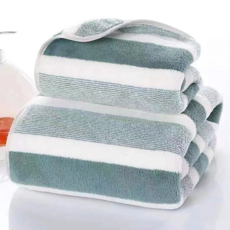 Toalha de banho grossa, forte absorção de água e secagem rápida, não solta pelos, durável, ultra macia - muito adequada para famílias e praias.