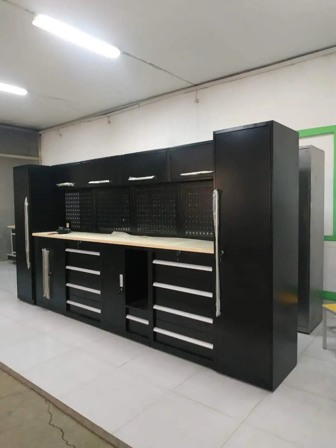 Conjuntos de ferramentas de armazenamento de ferramentas de nível industrial Garagem modular Bancada de trabalho de nível industrial resistente OEM ODM Garagem personalizável