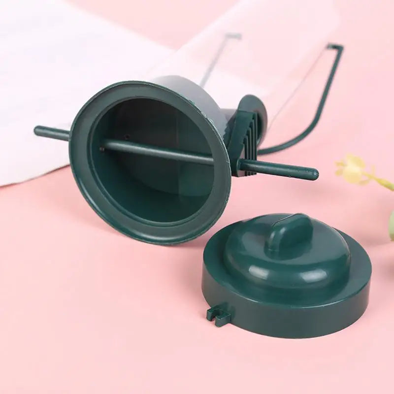 Alimentador de pássaros pendurado à prova de esquilo recipiente de comida de pássaros pp dispensador de comida de pássaros recipiente tubular alimentadores de pássaros para suprimentos para animais de estimação