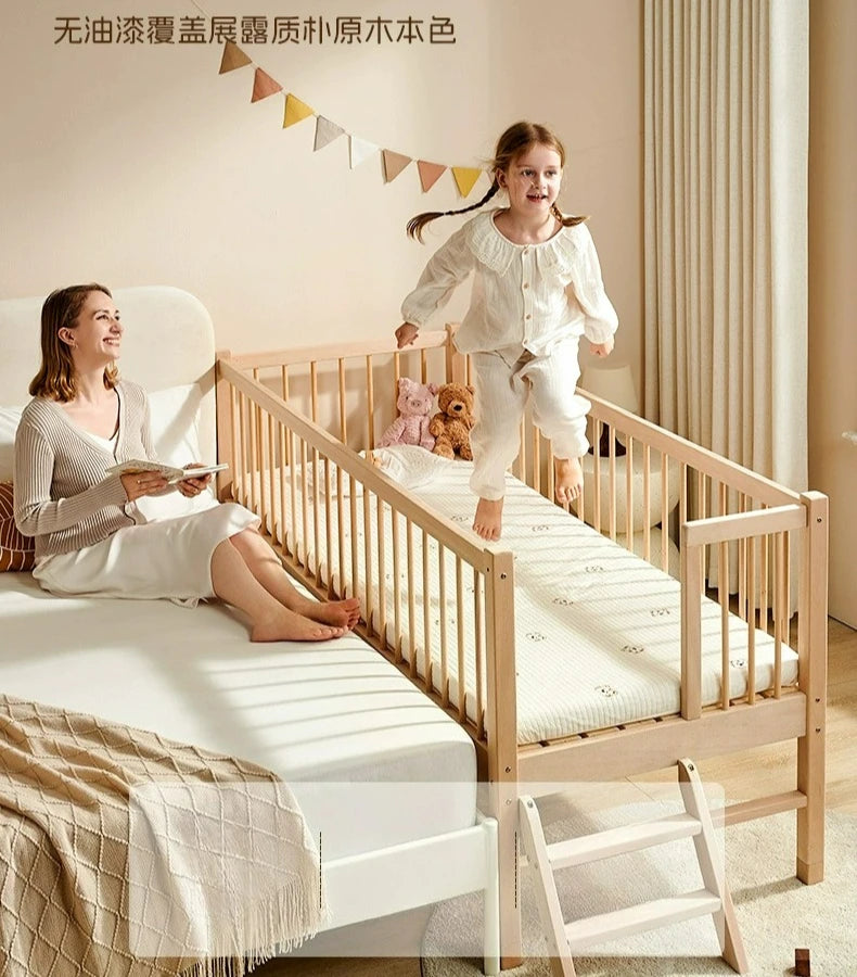 Cama de emenda infantil de madeira maciça personalizável, artefato de emenda largo, bebê plano pode levantar cama de cabeceira