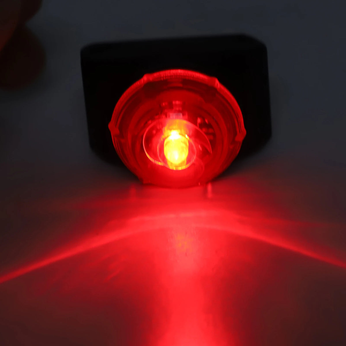 Luz de Coleira para Animais de Estimação, Luz LED Pendente à Prova d'Água, Luminosa e Brilhante, Lâmpada de Advertência Noturna, Clipe para Coleiras, Acessórios para Cães