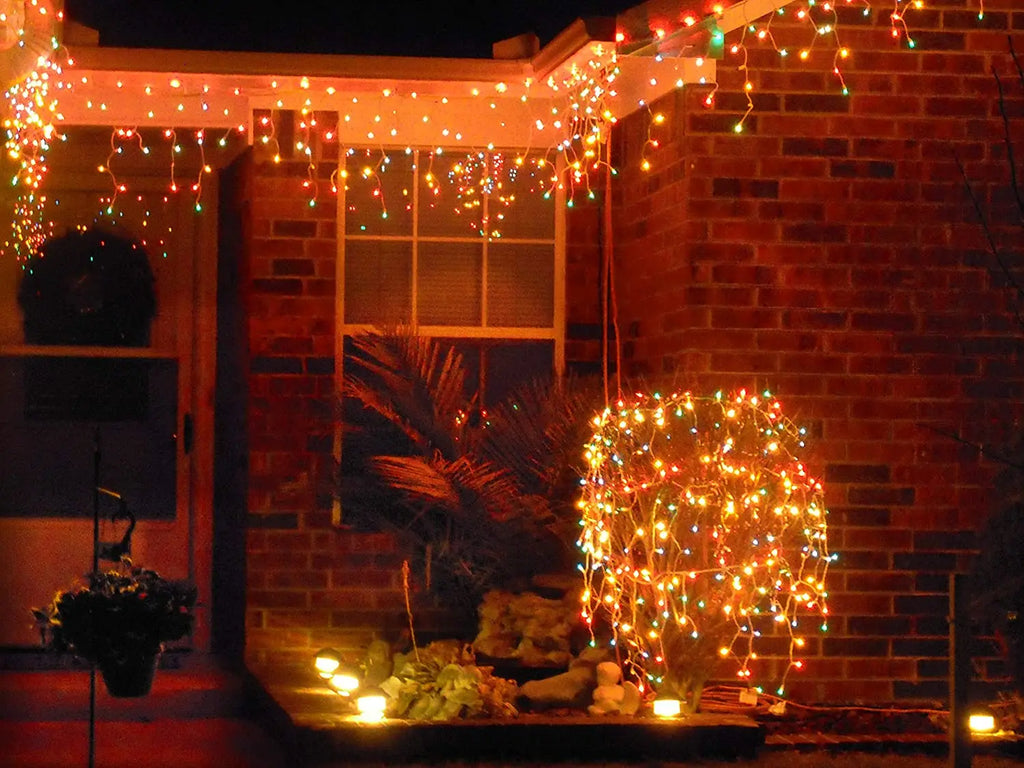 Decorações de Natal 2026: Guirlanda de Estrelas 4M (L) x 0.4/0.5/0.6M (A) com Luzes Piscantes (Branco Quente + Branco Frio) 8 Modos LED Festoon