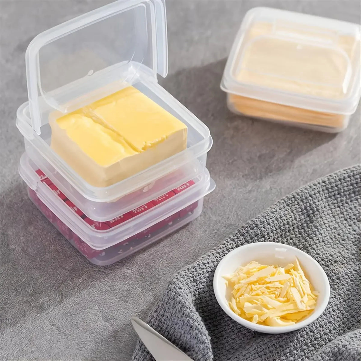 Recipiente de queijo fatiado para geladeira, bloco de manteiga de plástico transparente caixa de armazenamento de fatia de queijo com tampa flip para alimentos de geladeira 1 peça