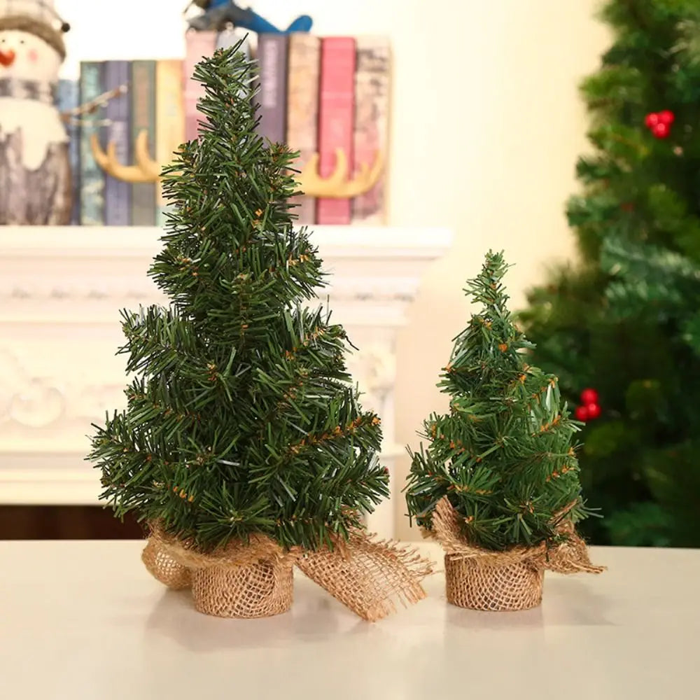 Pano de alta qualidade pvc mini árvore de natal 20/30/40cm artesanato mini árvore de natal diy plantas artificiais presente de ano novo