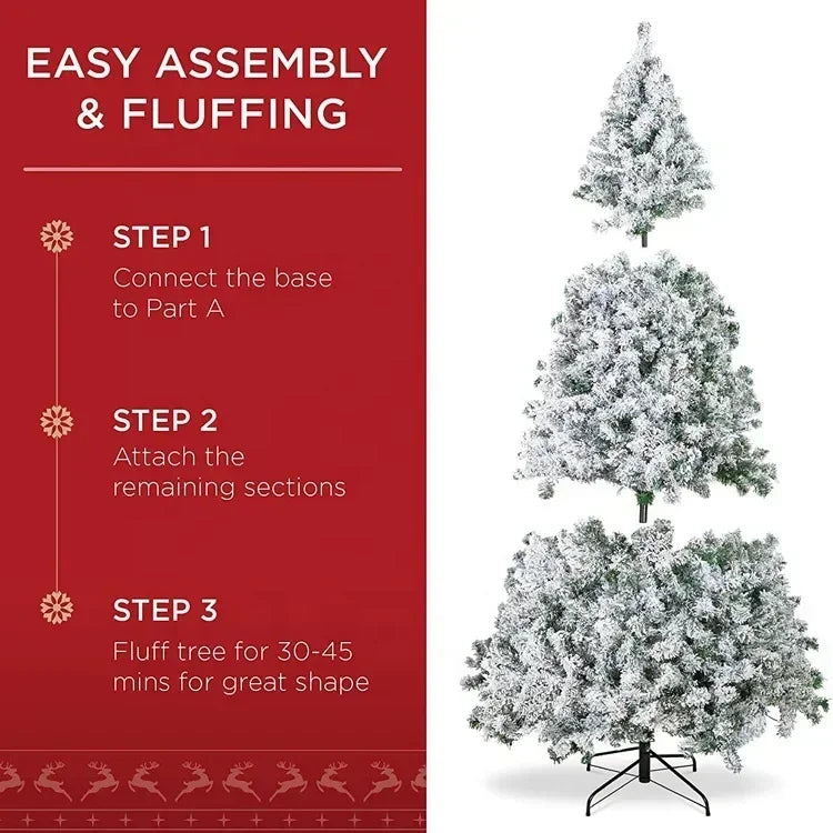 Árvore de Natal artificial em PVC com efeito de neve e galhos esbranquiçados, ideal para decoração de vitrines e para as festas de fim de ano.