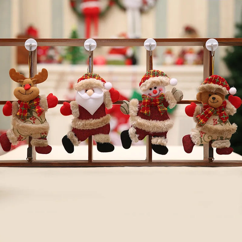 Enfeites para árvore de Natal, 4 peças de enfeites de pelúcia para pendurar na árvore de Natal, decorações com tema de Papai Noel, boneco de neve, alce e urso.