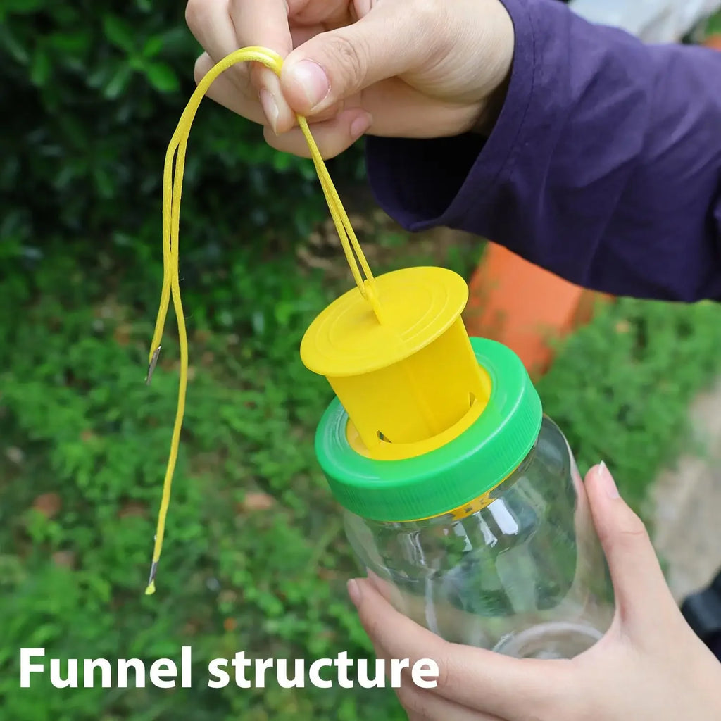 Armadilha para Moscas de 800ml em Garrafa PET com Funil para Controle Eficaz de Moscas, Tampa de PP, Isca Atrativa Natural