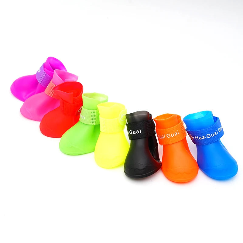 Sapatos de chuva de silicone para animais de estimação, antiderrapantes, à prova d'água, sapatos para cães com sola macia, calçados para cães pequenos, gatos e teddy.