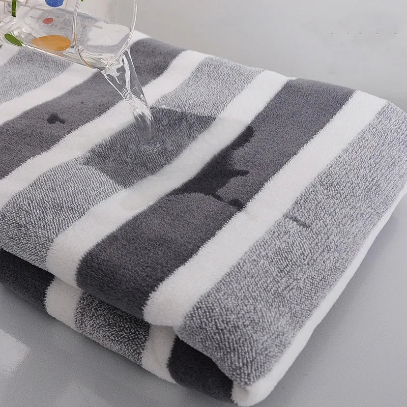 Toalha de banho grossa, forte absorção de água e secagem rápida, não solta pelos, durável, ultra macia - muito adequada para famílias e praias.