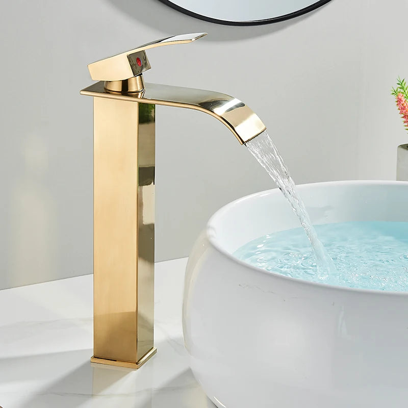 Cachoeira Bacia Do Banheiro Torneira Da Pia Single Handle Mixer Tap Hot & Cold Torneiras Misturadoras De Água Do Banheiro Deck Montado Torneiras Guindaste Da Bacia