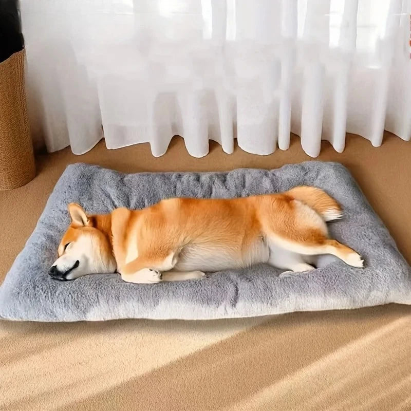 Grande cama de pelúcia para cães, sofá engrossado, super macio, poliéster, tapete para animais de estimação, caixa para cães pequenos, médios e grandes