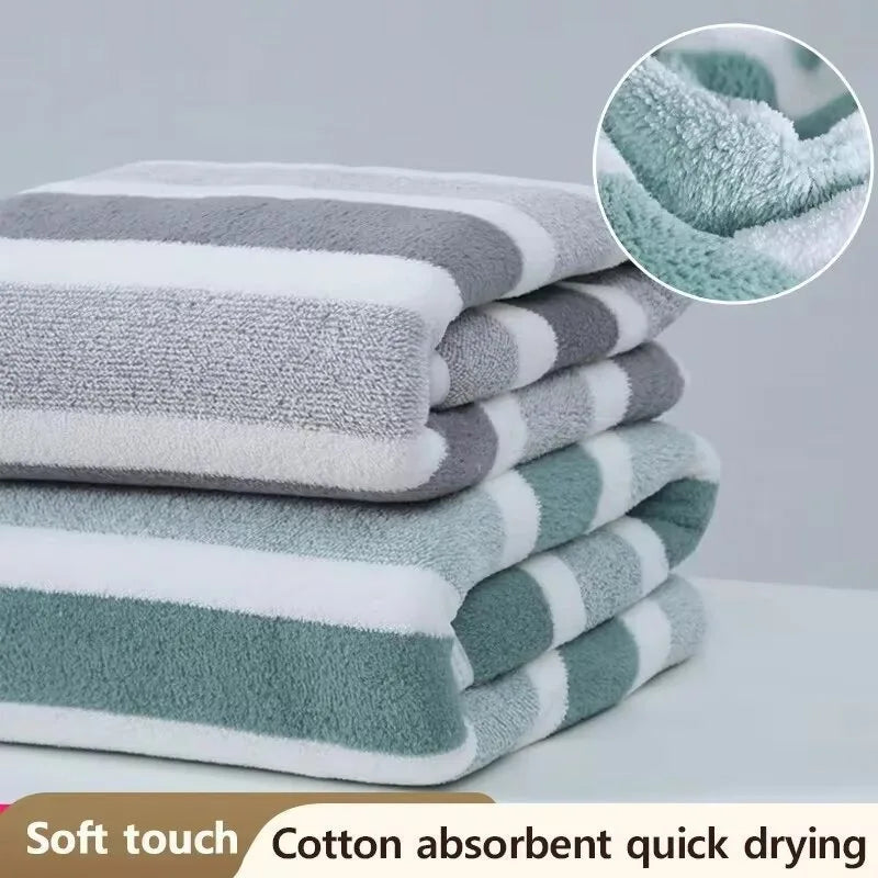 Toalha de banho grossa, forte absorção de água e secagem rápida, não solta pelos, durável, ultra macia - muito adequada para famílias e praias.