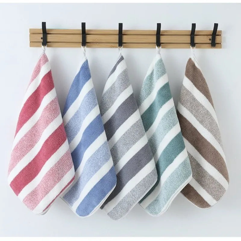 Toalha de banho grossa, forte absorção de água e secagem rápida, não solta pelos, durável, ultra macia - muito adequada para famílias e praias.